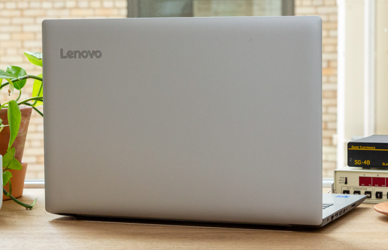 پشت لپ تاپ Lenovo Ideapad 330
